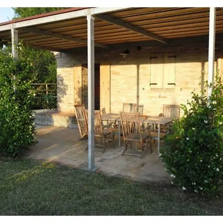 Oleandri Villa Ostra